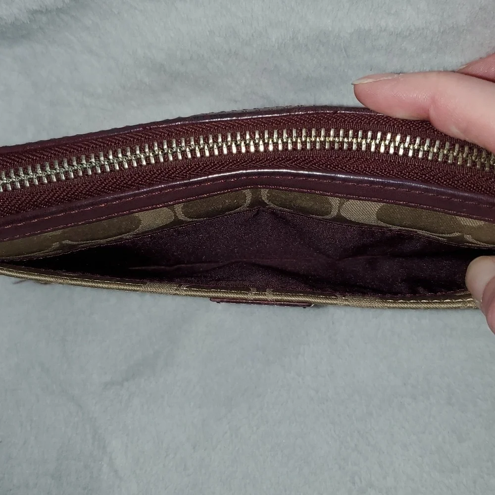 Coach Signature Campbell Buckle Accordion Zip Around Wallet